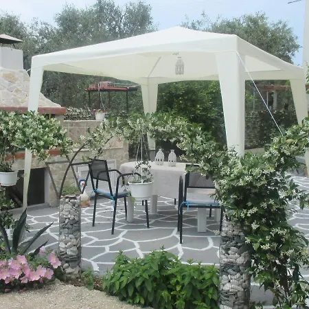 Selene's House * Skala Kallirakhis